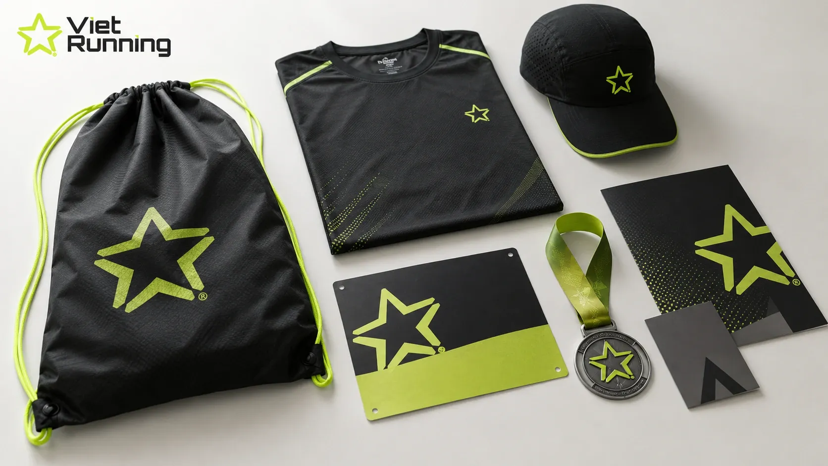 Bộ race kit giải chạy trọn gói gồm BIB, áo chạy kỹ thuật, huy chương và túi rút được sắp xếp chuyên nghiệp Bộ race kit giải chạy trọn gói gồm BIB, áo chạy kỹ thuật, huy chương và túi rút được sắp xếp chuyên nghiệp