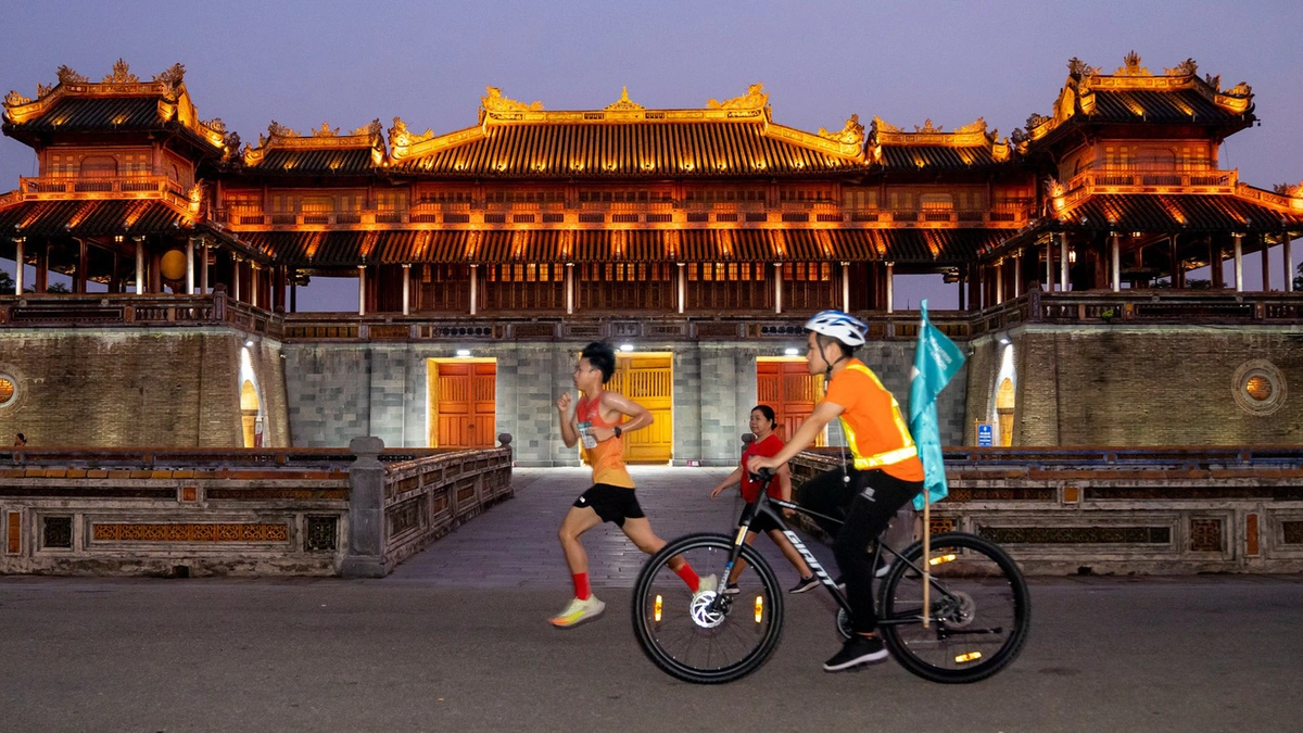 Đến Huế mùa này đừng quên mang giày chạy bộ - Tuổi Trẻ Online